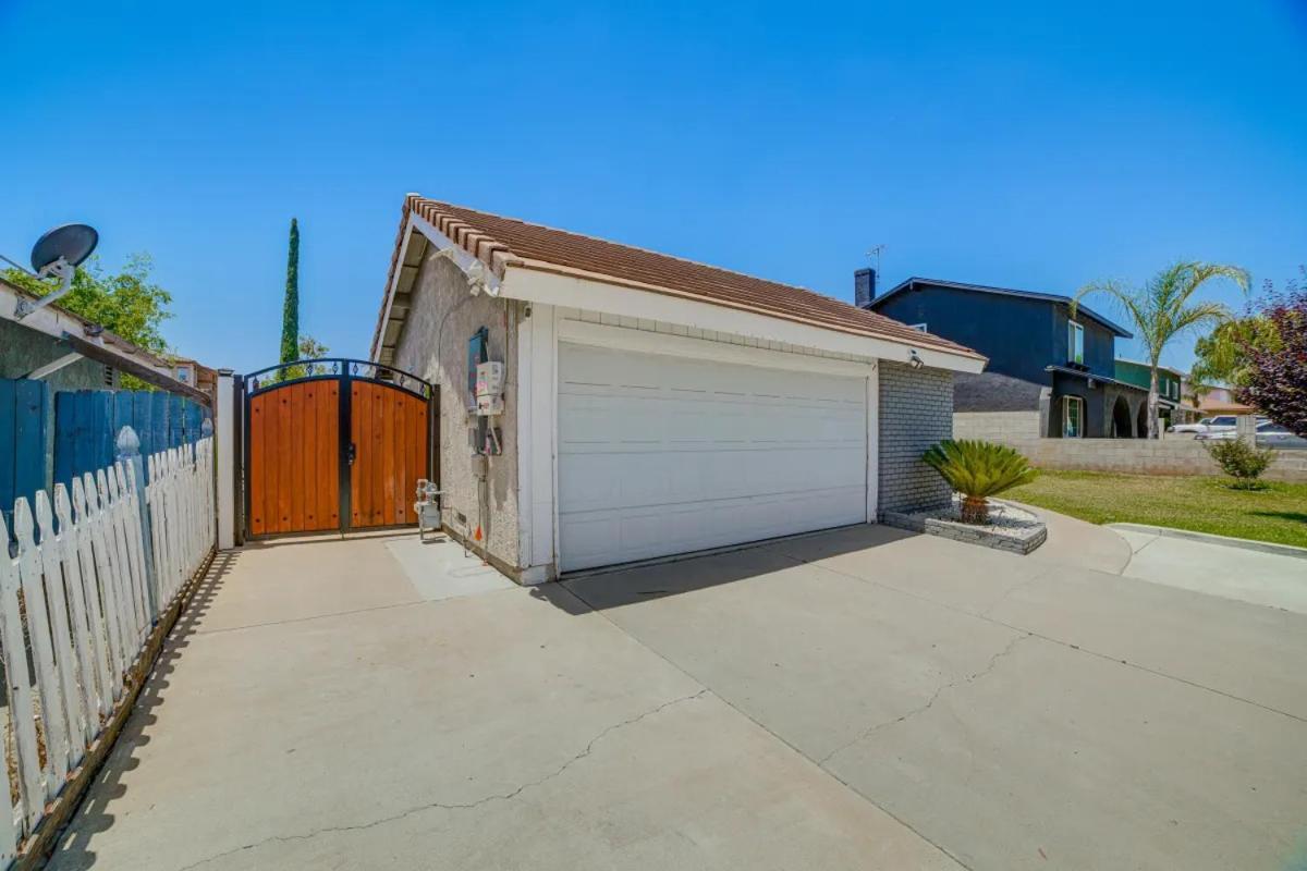 Spacious Studio With Private Entry Moreno Valley Exterior foto